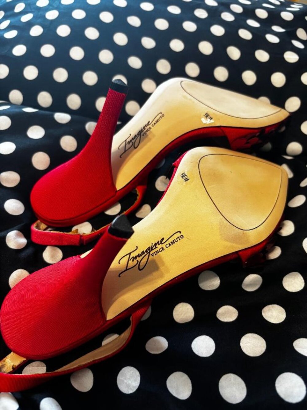 Red Heels - Picture 3 of 4